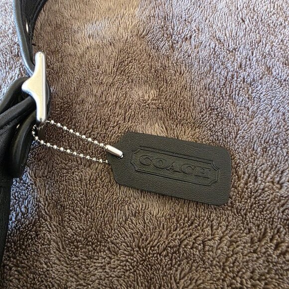 COACH Vintage Legacy Hobo Black Leather Shoulder Bag Authenticated 9148 - Picture 3 of 16